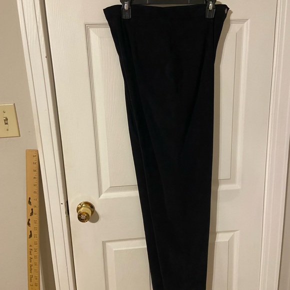 Sag Harbor Black Pants - Picture 2 of 7